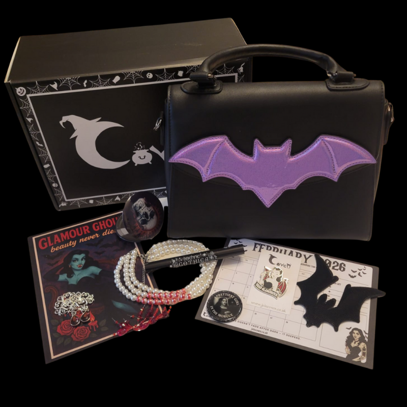 Glamour Ghoul Contents 0126